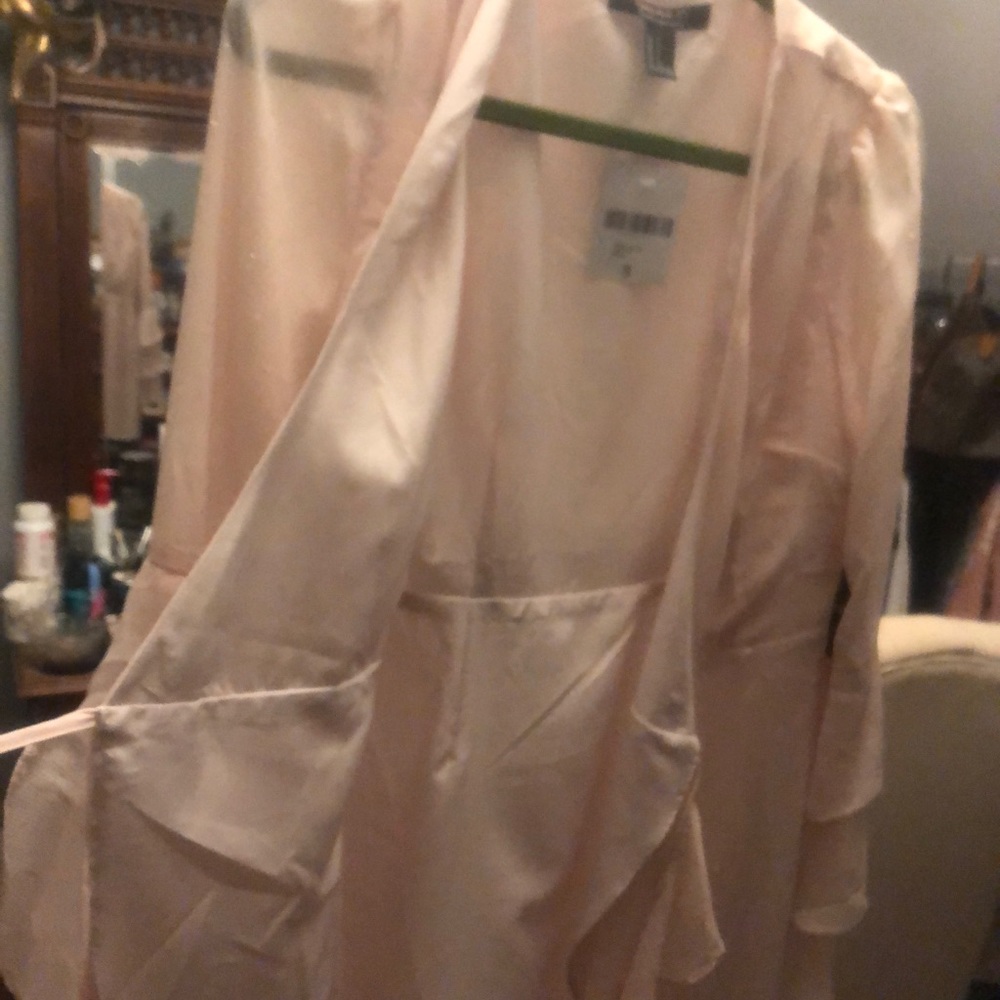 Cover-up - Picture 2 of 2